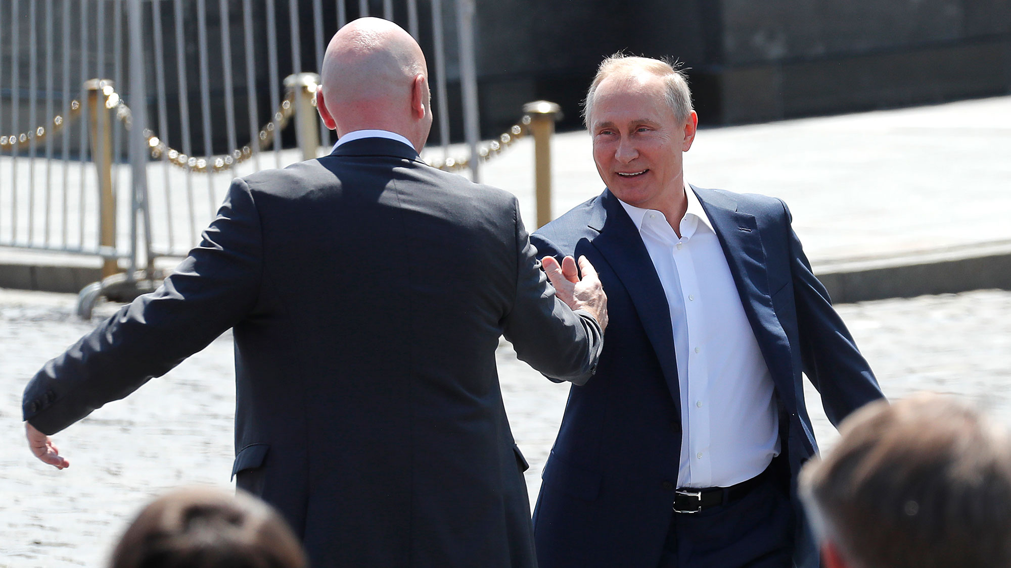 Путин пришел в Парк футбола на Красной площади