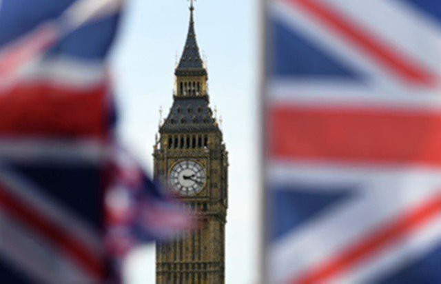 Инфляция в Британии осталась на годовом минимуме