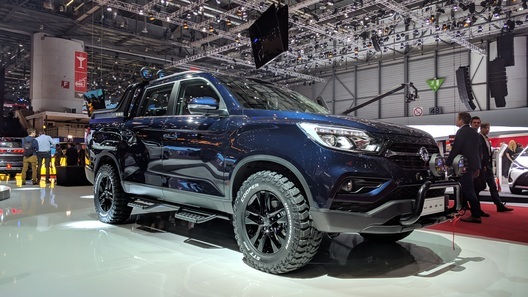 SsangYong привез в Швейцарию грузовичок