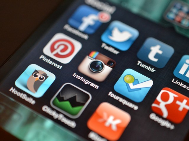 Создатели Instagram уходят в отставку
