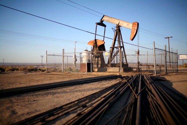 Геополитика усиливает давление на нефтяной рынок