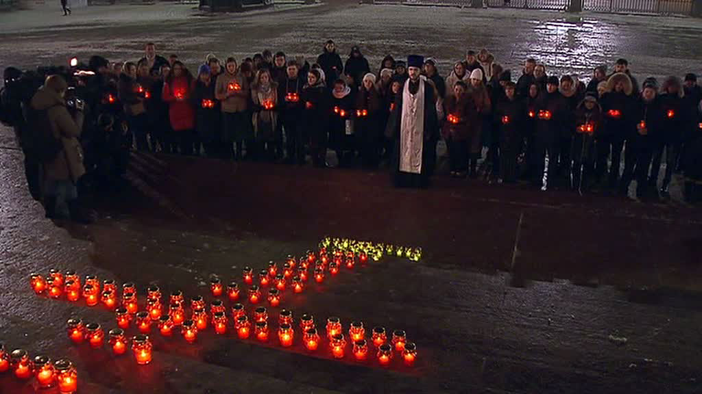 В главном храме Орска проходят поминальные службы по погибшим при крушении Ан-148