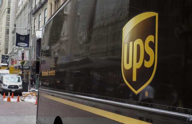 UPS вложит $130 млн в автомобили и заправки на газе