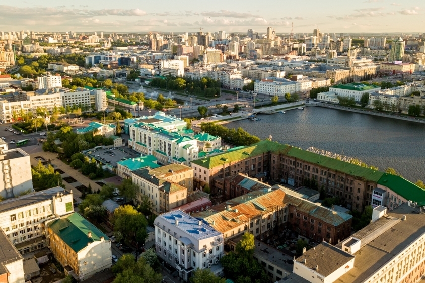 Екатеринбург и Самара обогнали Москву по торговым площадям