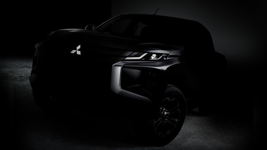 Новый пикап Mitsubishi L200: названа дата премьеры