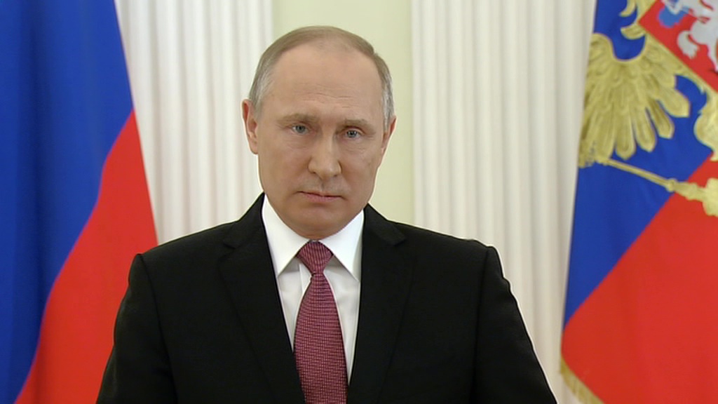 Путин призвал развивать институты прямой демократии