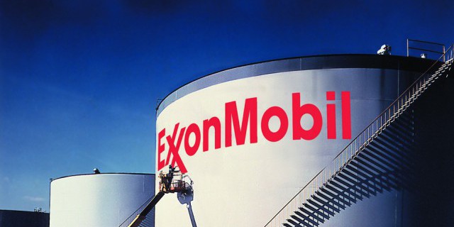 ExxonMobil впервые за 40 лет поставила нефть из США