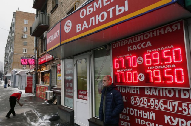 Экспортерам нужен доллар по 65 рублей
