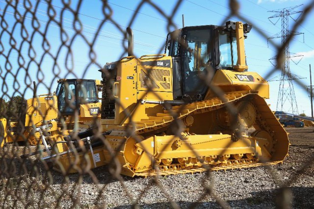 Caterpillar: рост мировой экономики остается слабым