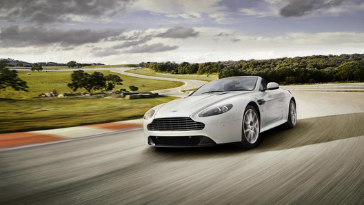 У суперкаров Aston Martin нашли проблемы с коробкой передач