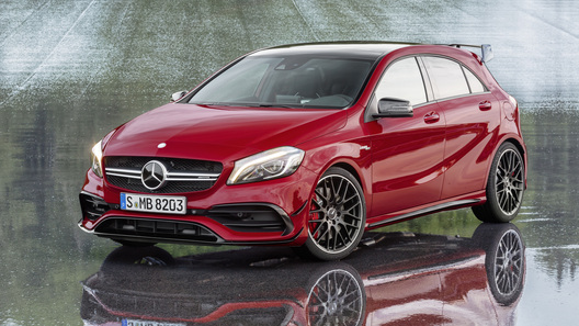 Хэтчбек Mercedes получит 400 лошадей и коробку передач, как у грузовика