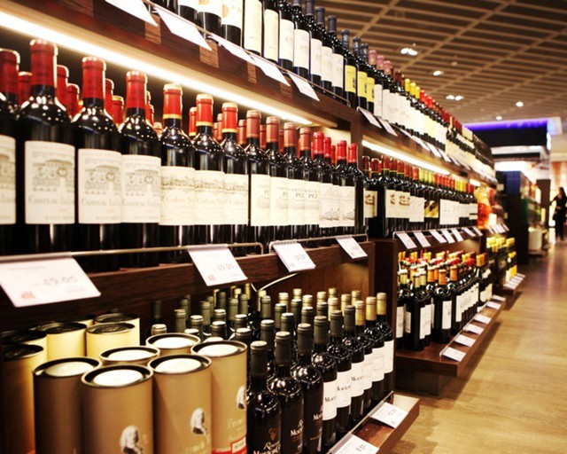 Продажа алкоголя в РФ снизилась за 8 месяцев на 21%