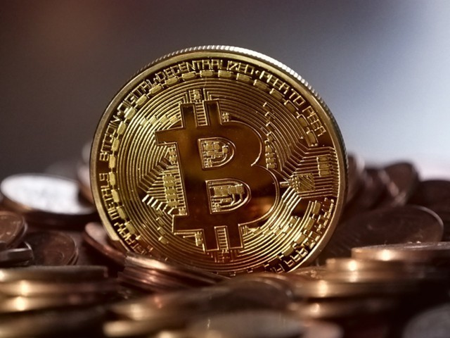 Фьючерсы на биткоин: игра на понижение началась?