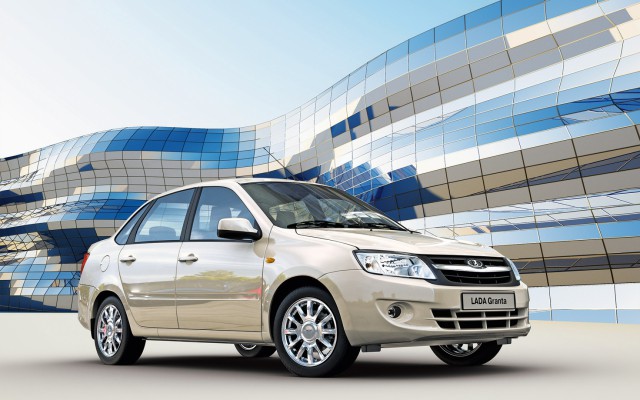 Lada, Mercedes лидируют по угонам на Юге России