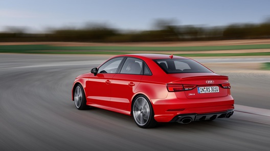 Audi впервые выпустила RS 3 в кузове седан