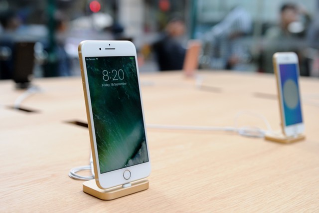 Apple обвалила акции поставщика чипов на 69%