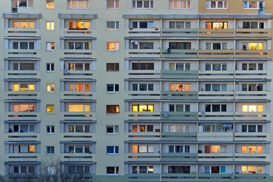 АИЖК: программа "Жилье для российской семьи" не сработала