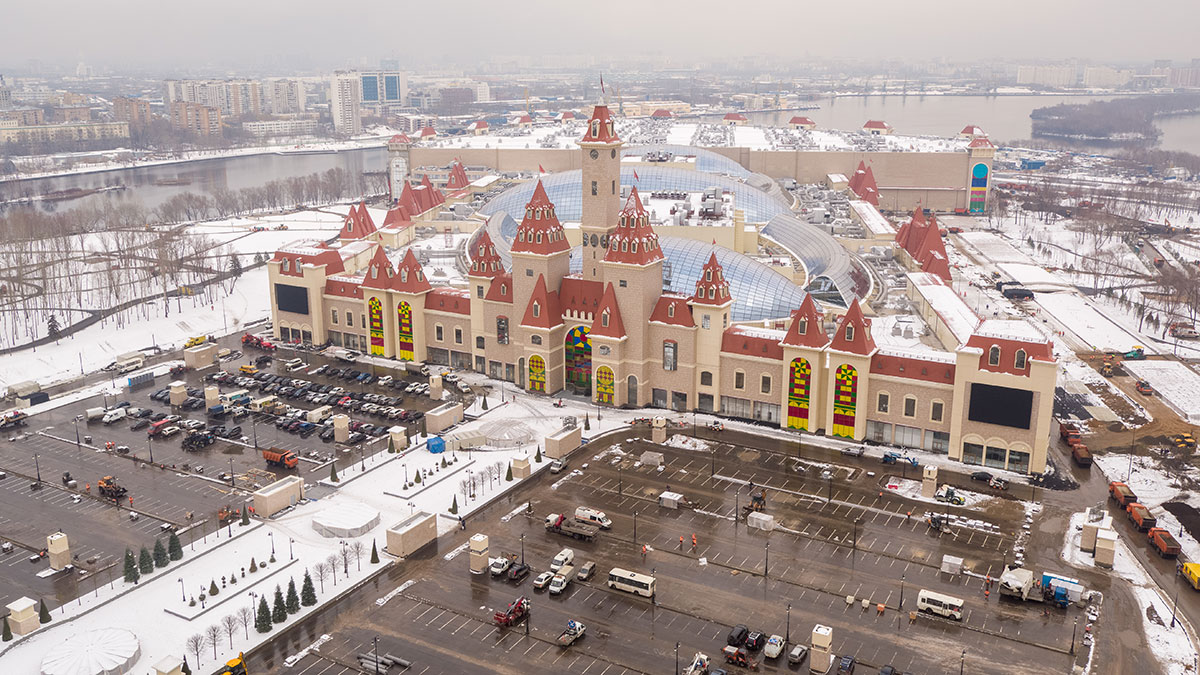 Посетителей парка "Остров мечты" просят приезжать на общественном транспорте