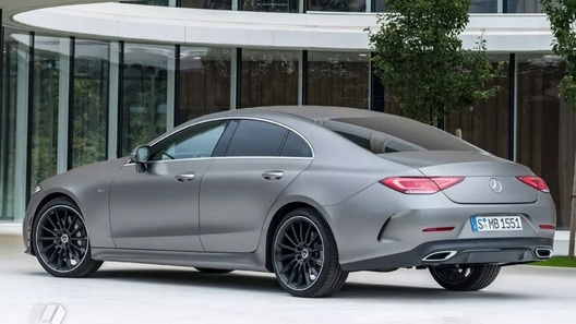 Новейшую модель Mercedes-Benz рассекретили до премьеры