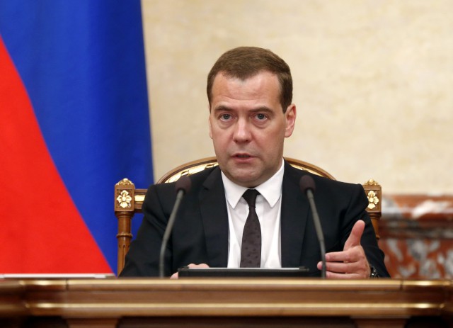 Медведев: положение в экономике в целом меняется