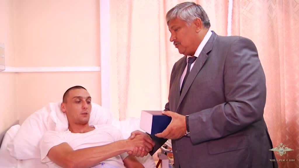Награжден полицейский, отразивший нападение на пост в Балашихе