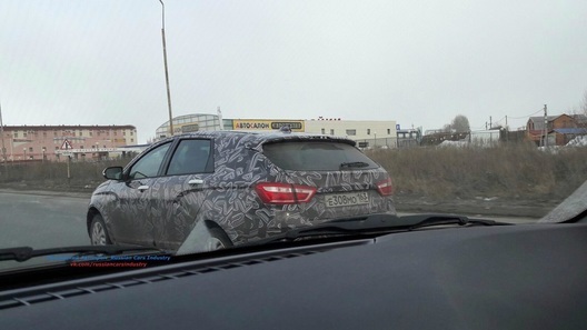 Lada Vesta SW Cross замечена на улицах Тольятти
