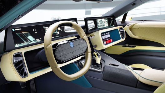 Швейцарцы оснастили BMW i8 вертолетной площадкой на светодиодах