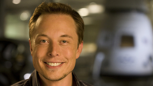 Илон Маск назвал компанию Apple "кладбищем инженеров Tesla"