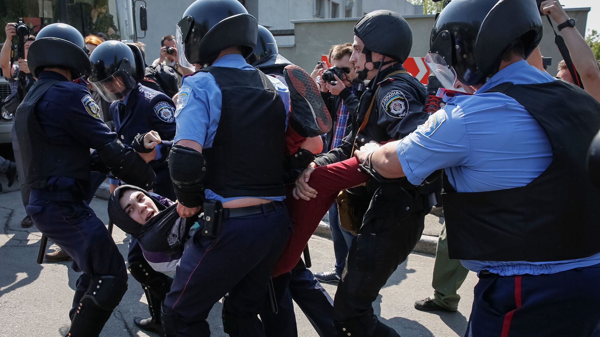 Киевский Первомай: анархисты, коммунисты, драки и кефир