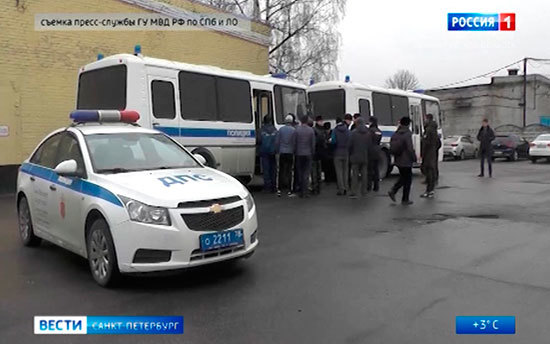 В Петербурге в ходе рейда задержали 40 нелегальных мигрантов