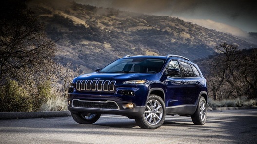 Хакеры взломали электронику Jeep Cherokee на расстоянии