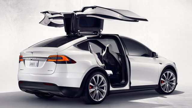 Tesla рассекретила характеристики Model X