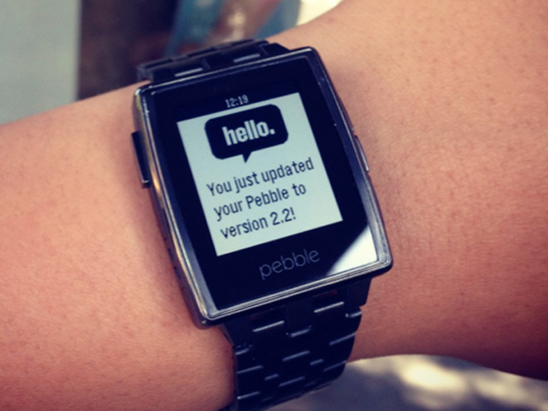 Смарт-часы Pebble теснее "подружили" с iPhone