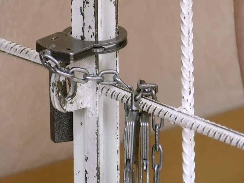 В Красноярске задержаны подростки, грабившие магазины электроники