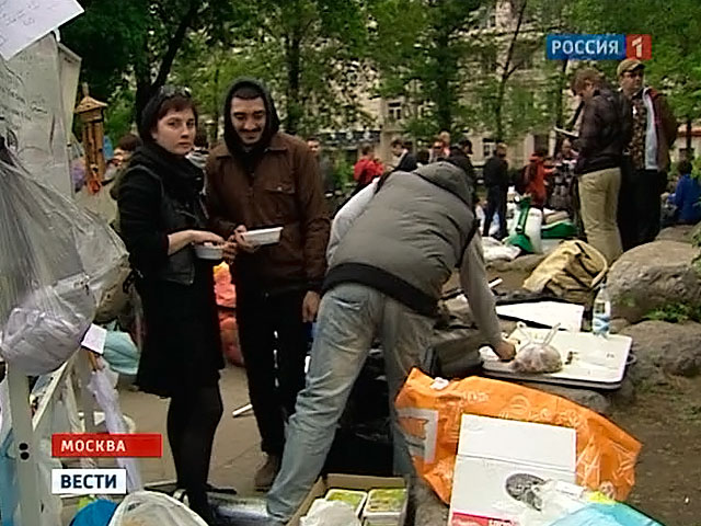 Оппозиция переехала на "Баррикадную"