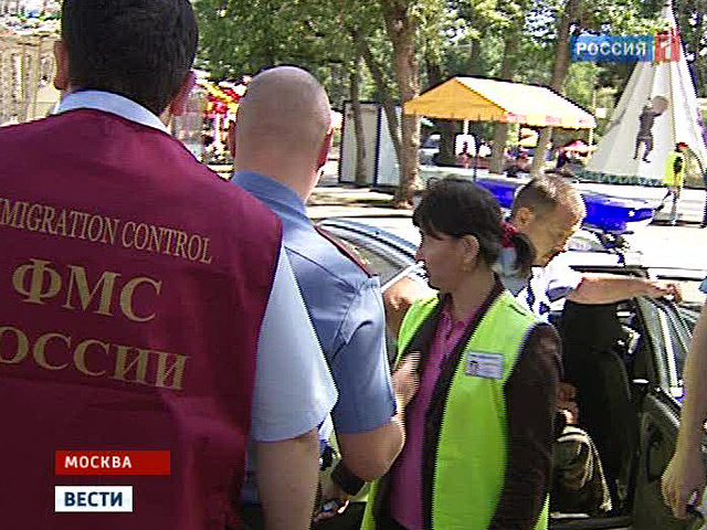 Два бывших чиновника ФМС задержаны в Москве по подозрению в крупном мошенничестве