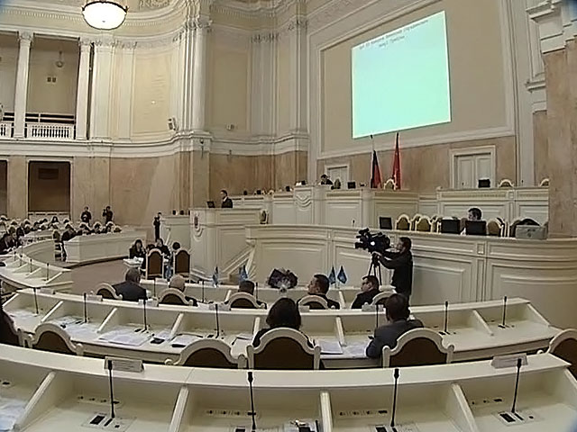 Заксобрание Петербурга приняло закон о передаче церкви религиозного имущества