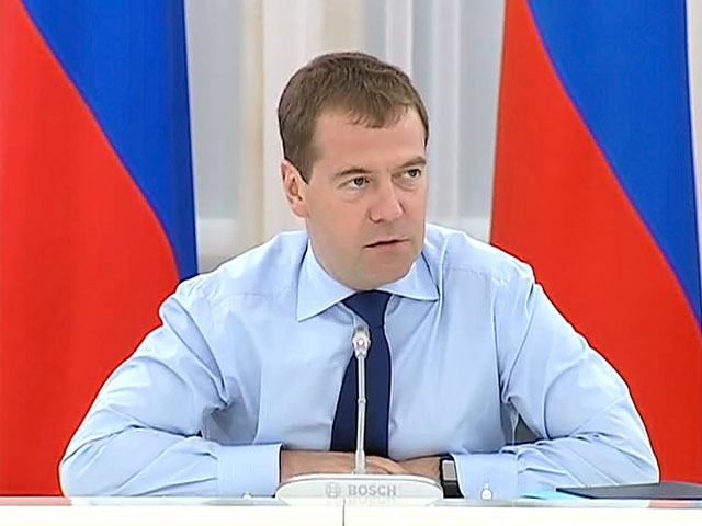 Рабочая поездка Медведева в Санкт-Петербург