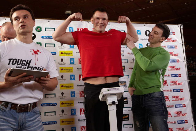 Участники третьего турнира Tough Fight показали вес