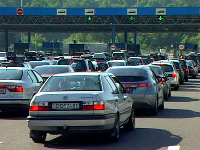 Отпускники создали огромные пробки в Европе