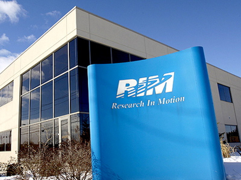 RIM сменила название и представила новые смартфоны