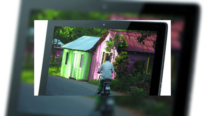 Archos выпускает гигантский "семейный" планшетник