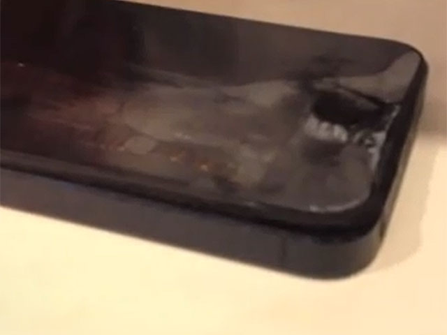 Житель Таиланда чудом не пострадал от взрыва iPhone 5