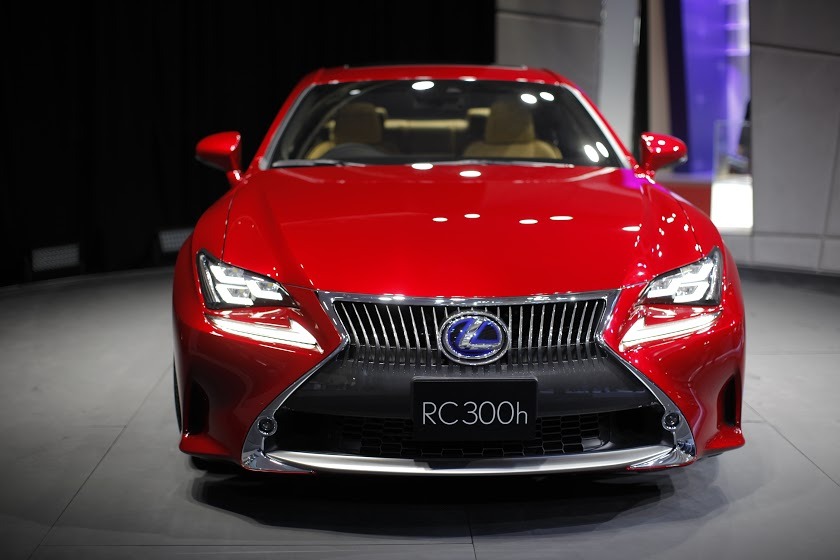 С новым спорткаром RC Lexus замахнулся на "немцев"