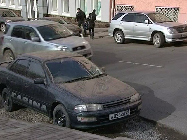 Владивосток покрылся плотным слоем бурой пыли