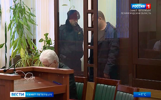 Невский суд арестовал на 2 месяца подозреваемых в ограблении банка