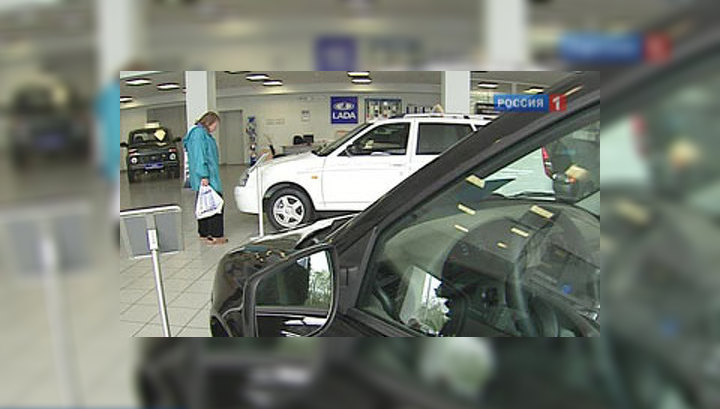 Продажи новых автомобилей в России снизились на 5%