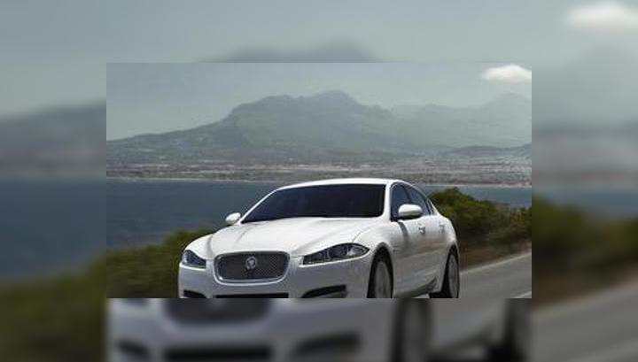 Jaguar показал в Нью-Йорке обновленный седан XF