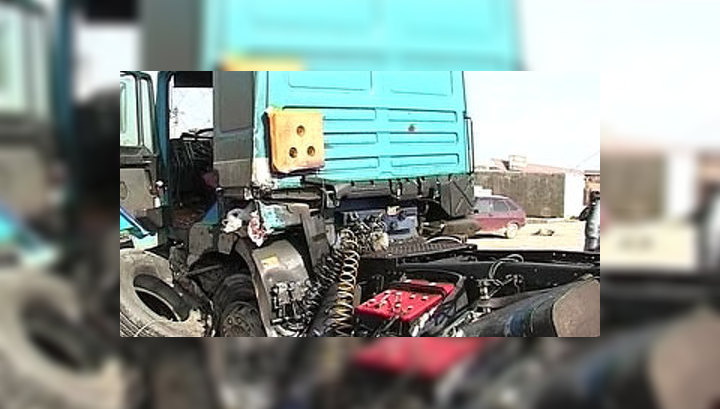 В Махачкале грузовик врезался в рынок: 4 погибших