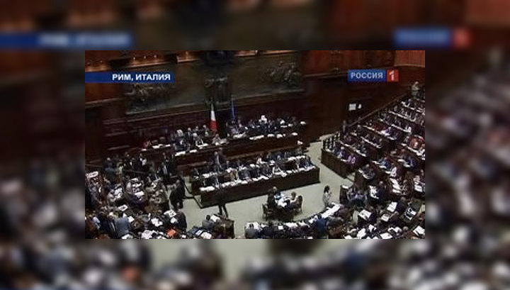 Сторонников Берлускони обвинили в подкупе голосов парламентариев